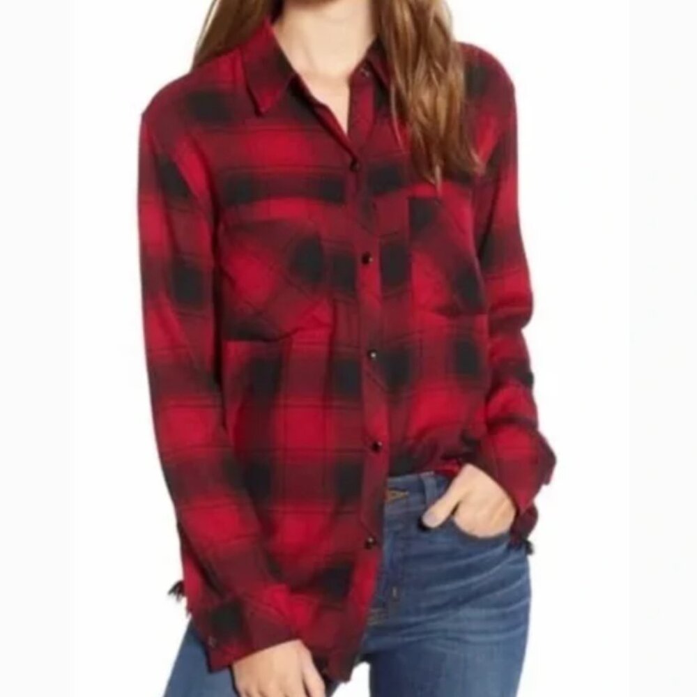 cloth & stone Red & Black Plaid Button-Down Shirt with Fringed Bottom Size Small
